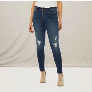 NEW a.n.a Mid Rise Skinny Jeans